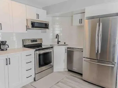 Διαμέρισμα Private One Bedroom Suite For Rent Κάλγκαρι